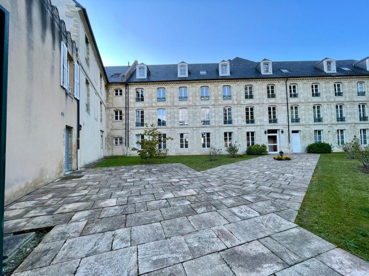 Le Monastere Daire Bayeux Dış mekan fotoğraf